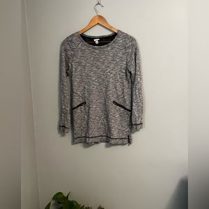 Long sleeve gray tunic